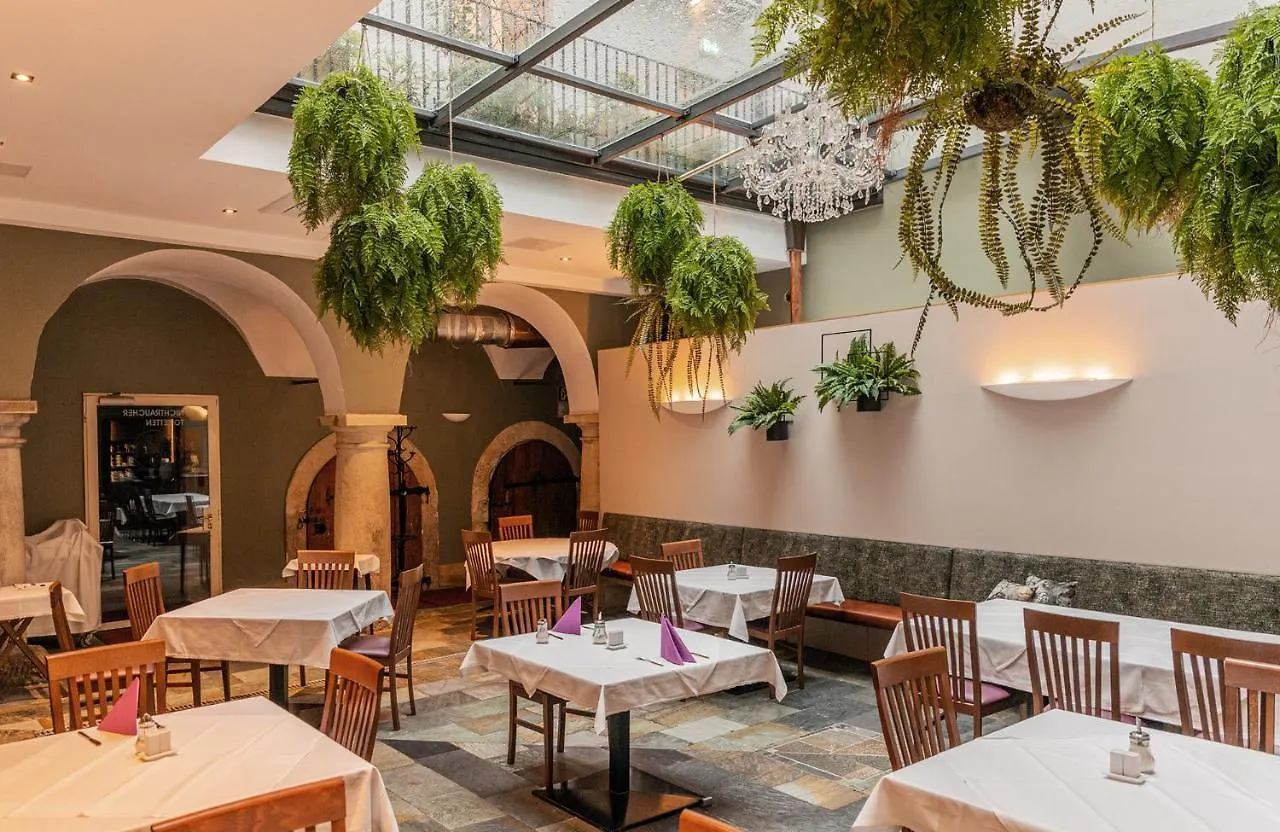 Boutique Hotel Dom - Rooms & Suites Graz