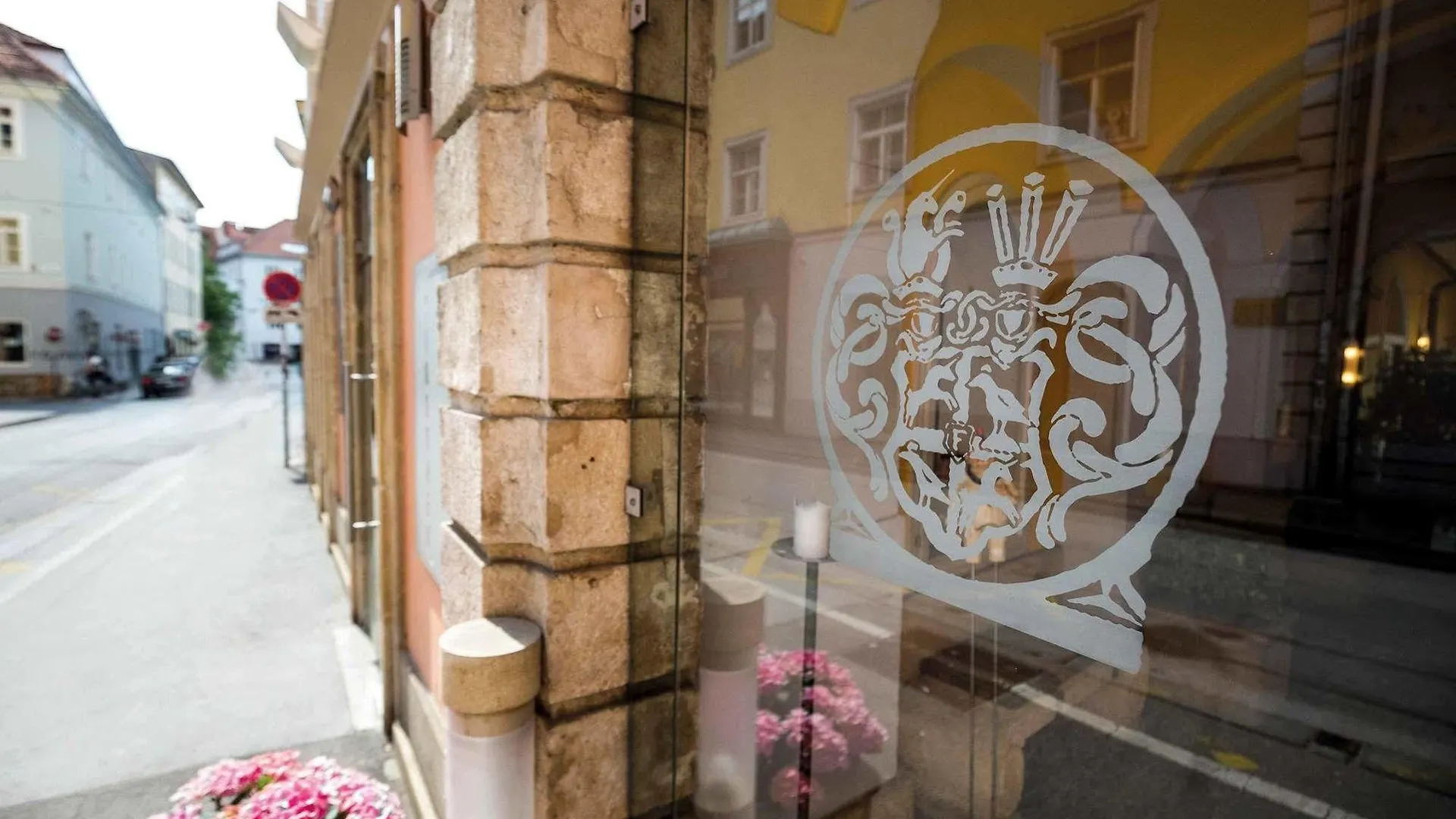 Boutique Hotel Dom - Rooms & Suites Graz 4*,