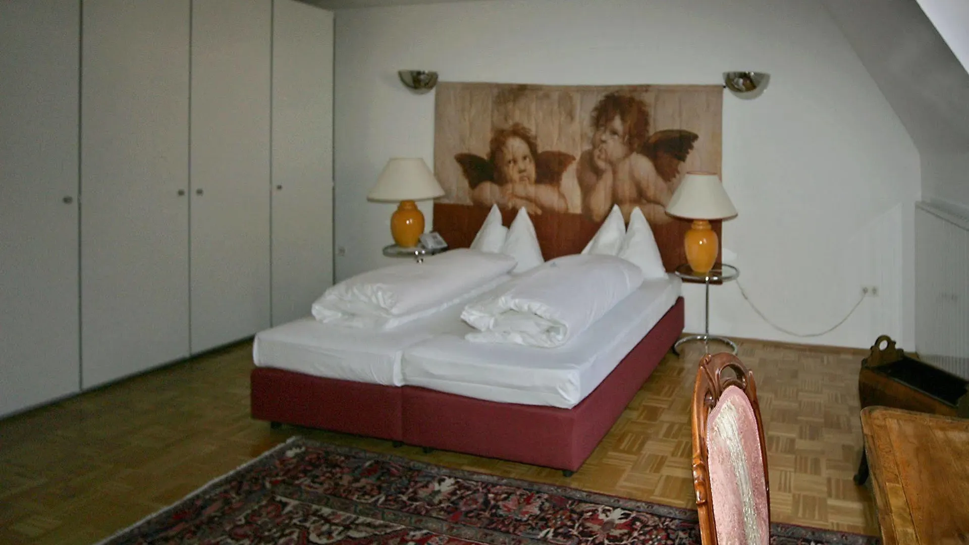 Boutique Hotel Dom - Rooms & Suites Graz 4*,