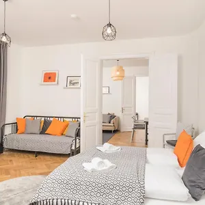 Apartment City, Graz