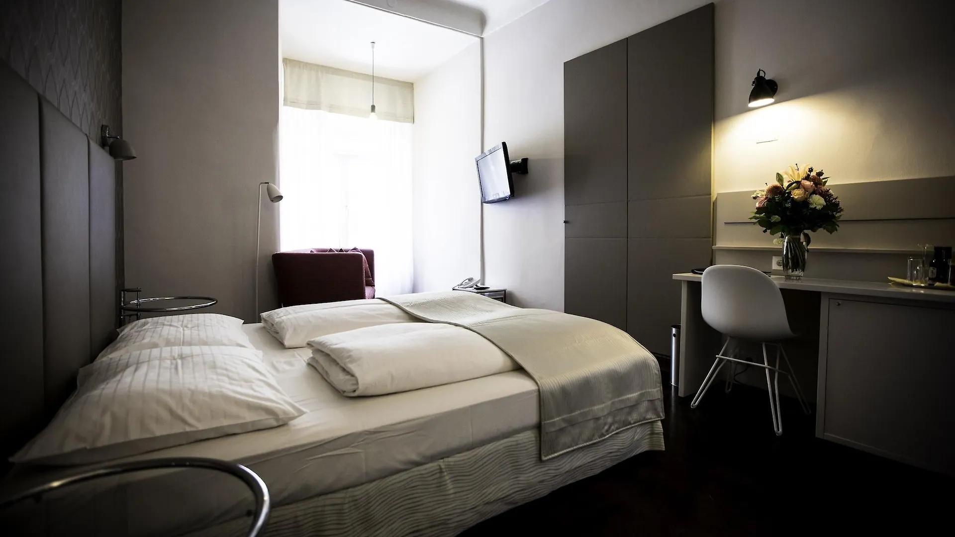 Boutique Hotel Dom - Rooms & Suites Graz 4*,